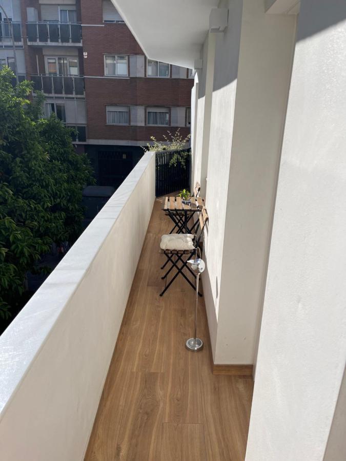 Apartamento Orilla De Triana Sevilla Exterior foto