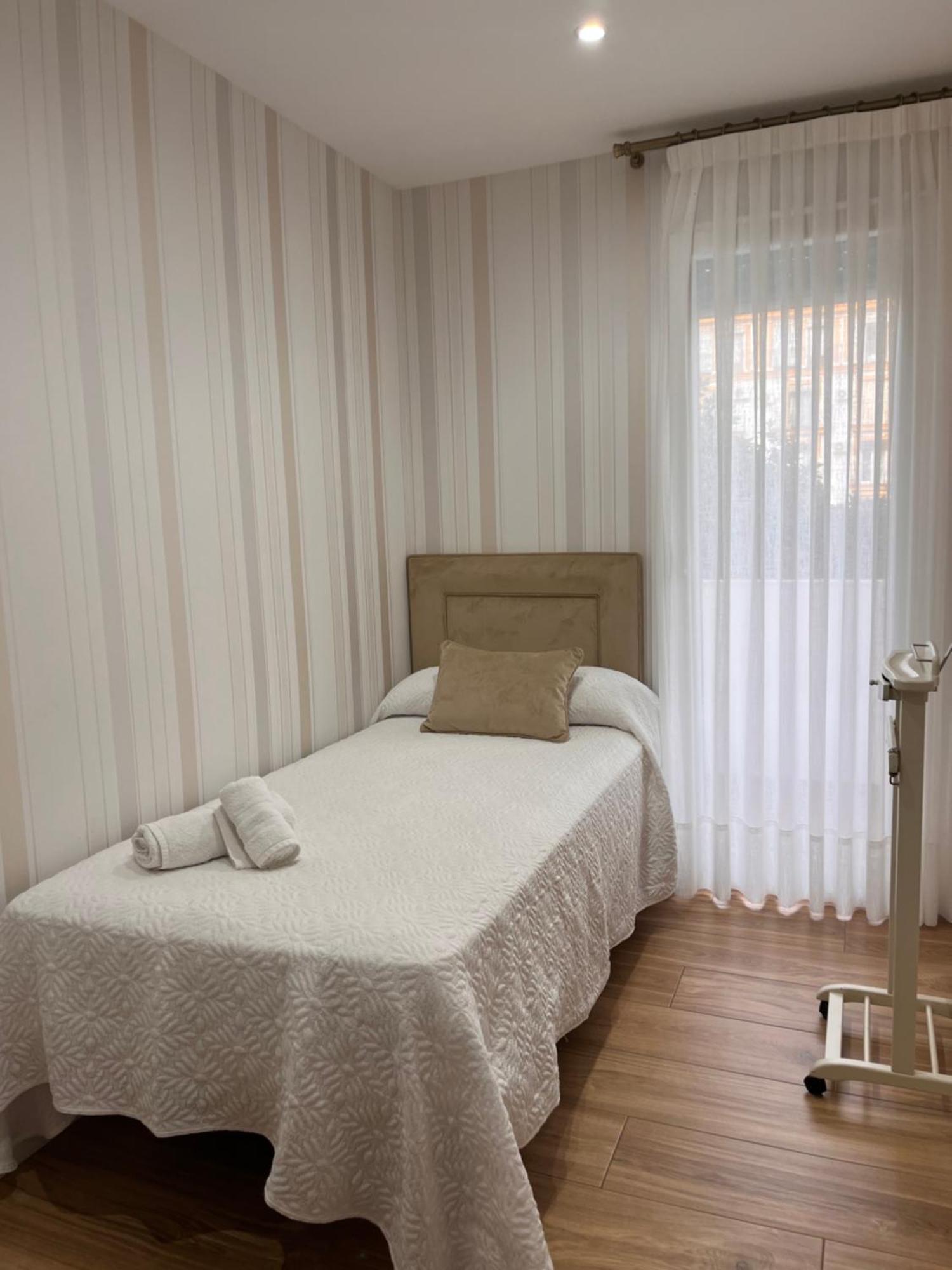 Apartamento Orilla De Triana Sevilla Exterior foto