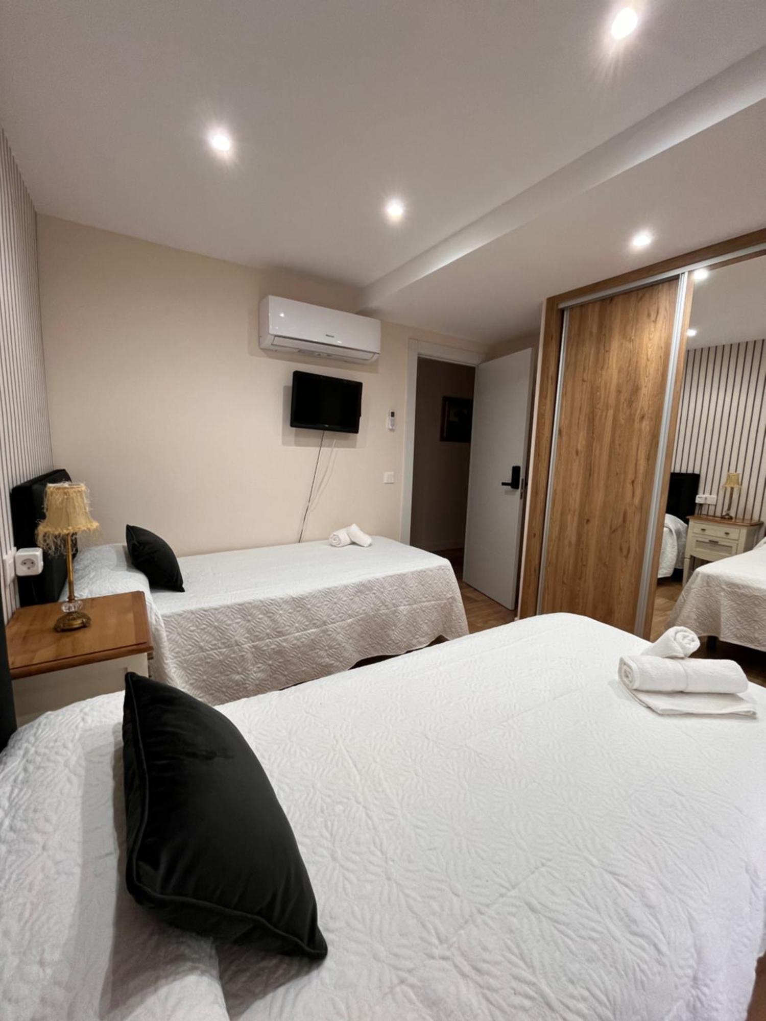 Apartamento Orilla De Triana Sevilla Exterior foto
